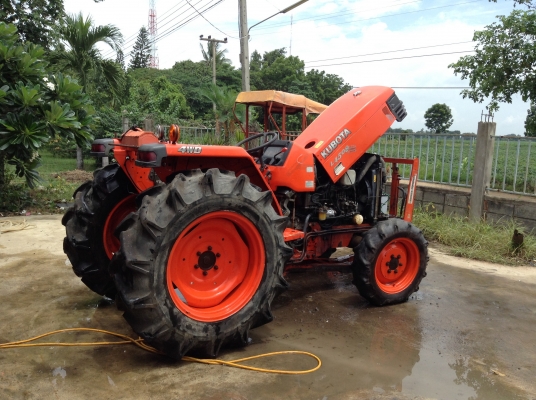 มาอีกแล้วครับ. Kubota L 4508 ใบดันหน้า ชั่วโมงทำงาน 1302 ชม. ราคา 175000