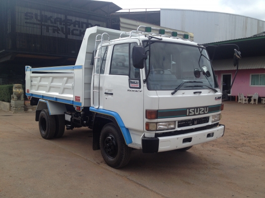ขายครับ ISUZU ROCKY 6 ล้อดั้มพ์ดิน ยาง 825 ครับ พร้อมเล่ม ขายครับ ISUZU ROCKY 6 ล้อดั้มพ์ดิน ยาง 825 ครับ พร้อมเล่ม