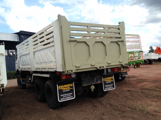 ขาย 10 ล้อ FUSO เครื่อง 260 แรงม้ากระบะดั้มพ์ดินครับ พร้อมเก็บงานพร้อมเล่ม