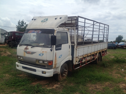 ขาย 6 ล้อ HINO FC เครื่อง WO4D 117 แรงม้าระบบ NGV ระบบดูกระบะ 5 เมตร สูง 2.0 เมตร สวยๆครับ