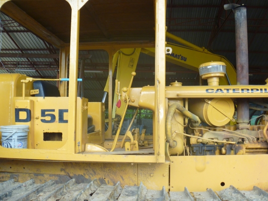 ต้องการขายรถแทคเตอร์ D5D