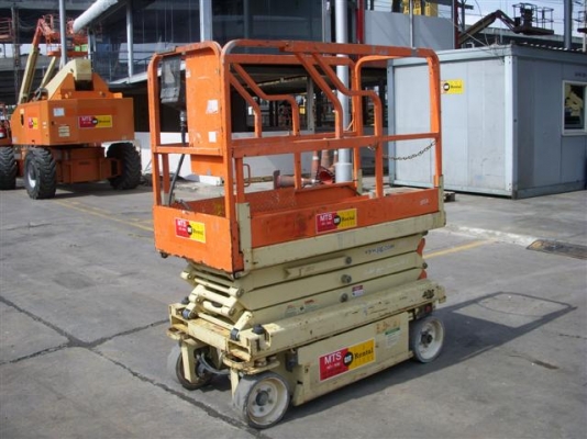 บริการเช่ารถกระเช้าขากรรไกร ไฟฟ้า เหมาะสำหรับการปฏิบัติงานบนที่สูง เช่ารถวันนี้ ในราคาพิเศษ (พร้อมเทรนหน้างานฟรี)