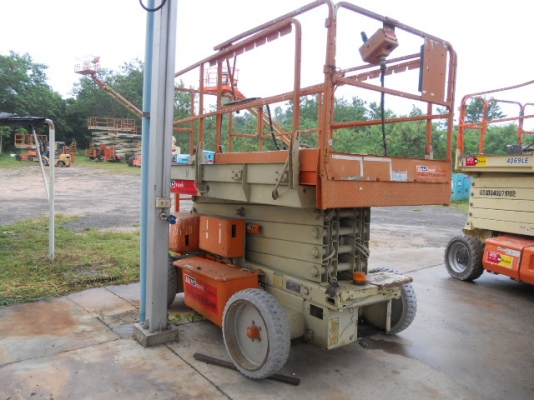 บริการให้เช่ารถกระเช้า สภาพดี (พร้อมคนเทรนหน้างาน) รายวัน รายสัปดาห์ รายเดือน ราคาถูก