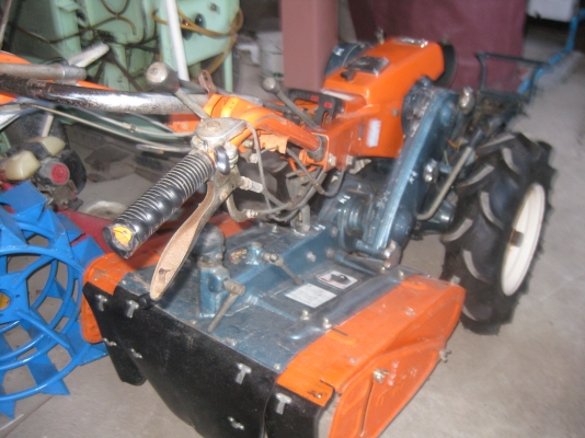 โครงรถพรวนดินเดินตาม