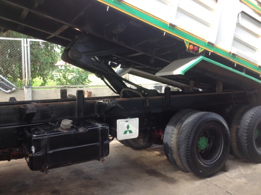 ขายด่วน 10ล้อ 2 เพลาดั๊มพ์ สวยๆ พร้อมใช้งาน MITSUBISHI MMTFN518ATC