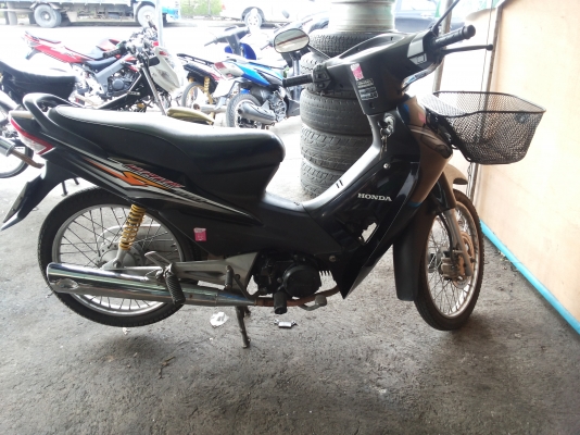 ขายครับรถพล่อมใช่เครื่องดีสีสวย(เล่ม+ชุดโอน)