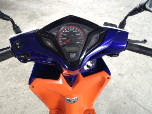 ขาย!!! ฮอนด้าคลิ๊ก125ไอ สภาพสวย ปี56 รถเครื่องดีคับ ทะเบียนครบ ภาษีไม่หมด