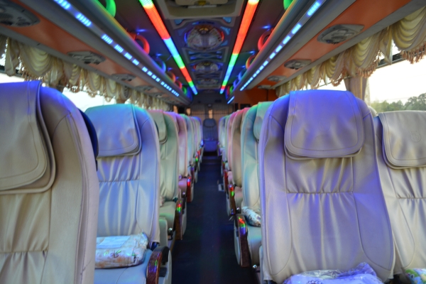 ขายรถบัสปรับอากาศ 2 ชั้น VIP