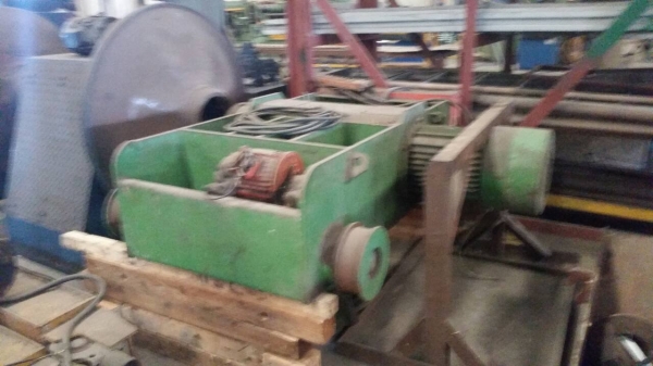 ขายเครนในอาคาร 5 ตัน เดแมกซ์ 1 ชุดและ 15 ตันรางคู่ 1 ชุดความยาว 20 เมตรทั้ง 2 ขนาด