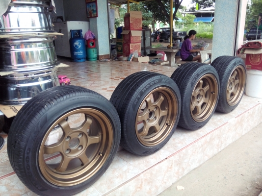 te37v15/4/100et25กว้าง8"งานkสปีดสีเดิมๆไม่มีซ่อมพร้อมยางneutonปี12 ขาย9500 te37v15/4/100et25กว้าง8"งานkสปีดสีเดิมๆไม่มีซ่อมพร้อมยางneutonปี12 ขาย9500