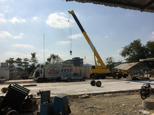 ขายเครน25ตัน12ล้อ