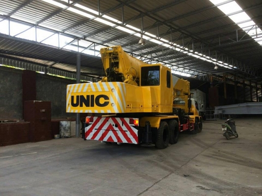 ขายเครน25ตัน12ล้อ