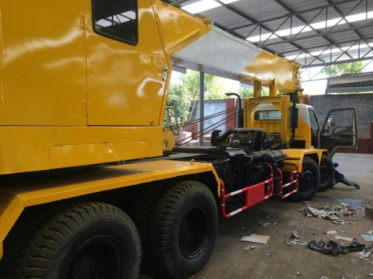 ขายเครน25ตัน12ล้อ