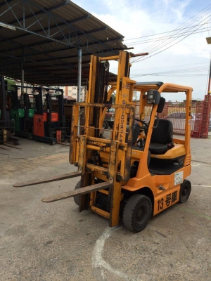 รถยกไฟฟ้า แบบนั่งขับขนาด 1.5 ตัน เสาสูง 3 เมตร Toyota 7FBL15