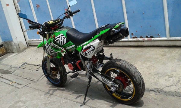 ขาย KSR รถปลายปี49 ทะเบียนครบไม่ขาดต่อ แต่งวิบากเต็มสูบ