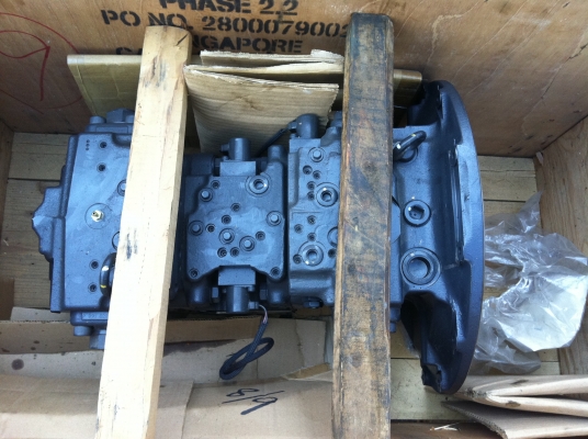 ปั้มไฮดรอลิค KOMATSU PC200-7และ8