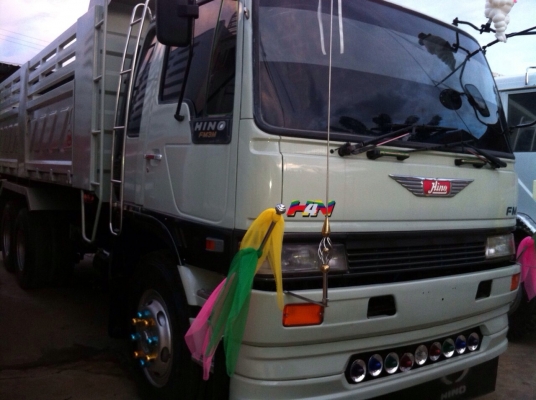 ขายรถบรรทุกสิบล้อดัมพ์ HINO 3M เครื่องเดิม 240 แรง เกียร์เดิม สโลด์ยก กระบะสามมิตร ทะเบียนพร้อม