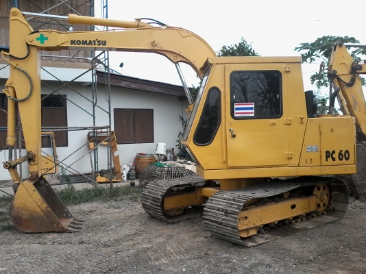 ขาย PC60 -1สวยสุดๆ 2000กว่าชม.แอร์หนาว ตัวเดินทน สมบูรณ์สุดๆ