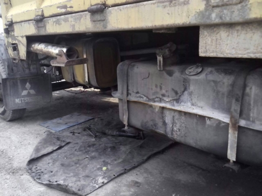 ขายรถ6ล้อติดเครนพับ5ตัน พร้อมทำงาน