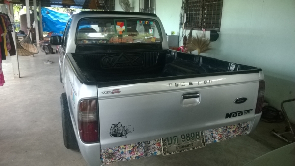 ขาย ford ranger 2.5 XLS ปี 02 แต่งซิ่งพร้อมหล่อ ครบๆ สักคันคับ