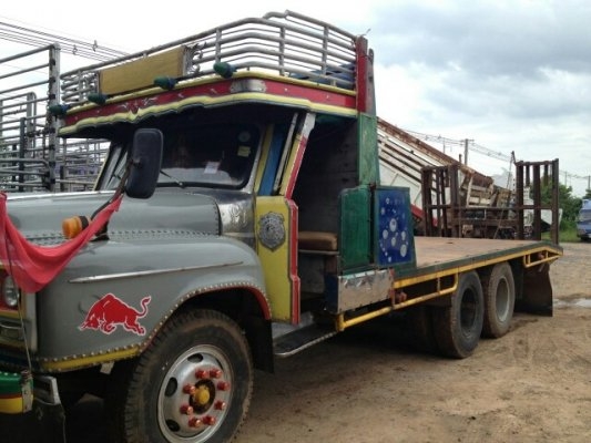 ขายเทรลเลอร์หัวยาว2เพลา เครื่องดี165แรง พ.เพาเวอร์ ขึ้นpc200ได้สะบาย แคชซีสวย ยางดี สภาพพร้อมใช้งาน เอกสารพร้อมโอน  สนใจโทร 090-8588220คุณนะ