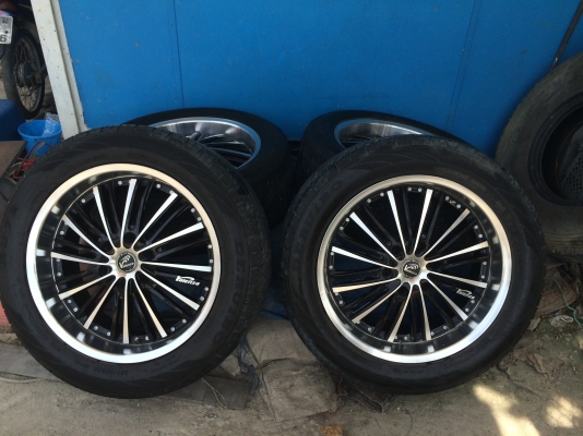 ขายล้อแม็กพร้อมยาง ขอบ20" ใช้งานน้อบ