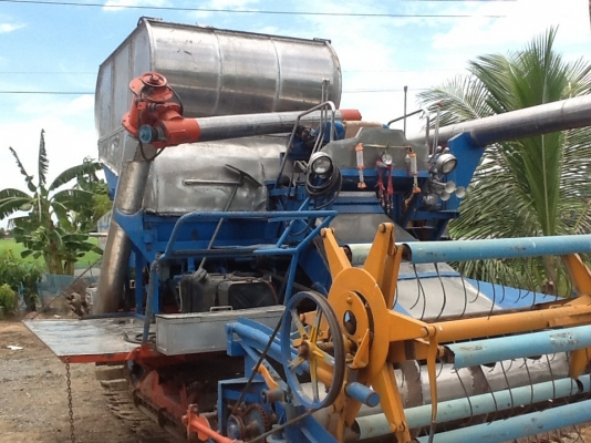 ขายรถเกี่ยววรพจน์การช่าง