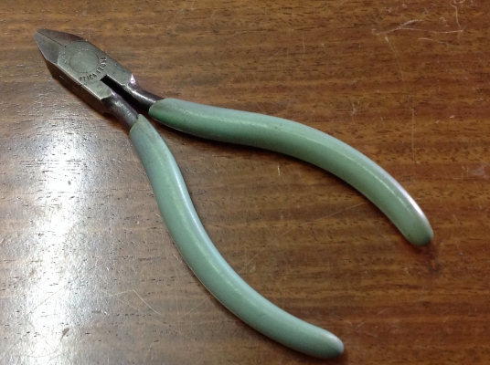 ขายคีมตัด VINTAGE UTICA หลายรุ่น 4" 6" 7.5" 8" ขายคีมตัด VINTAGE UTICA หลายรุ่น 4" 6" 7.5" 8"