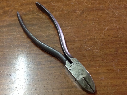 ขายคีมตัด VINTAGE UTICA หลายรุ่น 4" 6" 7.5" 8" ขายคีมตัด VINTAGE UTICA หลายรุ่น 4" 6" 7.5" 8"