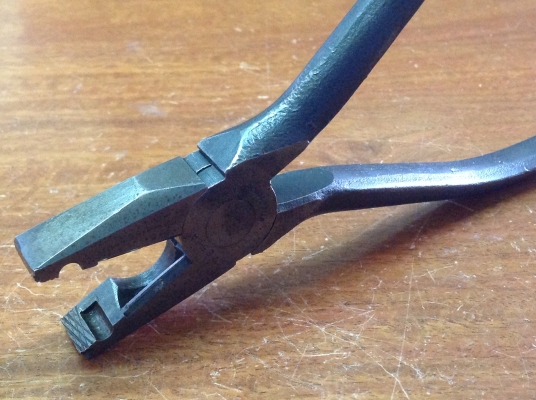 ขายคีมตัด VINTAGE UTICA หลายรุ่น 4" 6" 7.5" 8" ขายคีมตัด VINTAGE UTICA หลายรุ่น 4" 6" 7.5" 8"