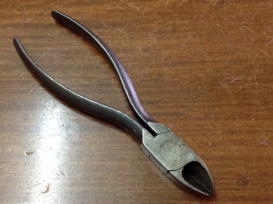 ขายคีมตัด VINTAGE UTICA หลายรุ่น 4" 6" 7.5" 8" ขายคีมตัด VINTAGE UTICA หลายรุ่น 4" 6" 7.5" 8"