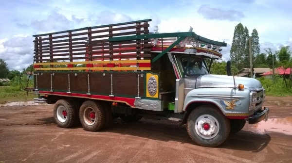 ขาย 10 ล้อหัวยาว 2 เพลาใหญ่จัมโบ้ เครื่อง EH700 168 แรงม้า คัสซีสวยจัดตลอดเส้น สโลว์กลาง ยางเต็ม ทะเบียนเต็มพร้อมโอนครับ