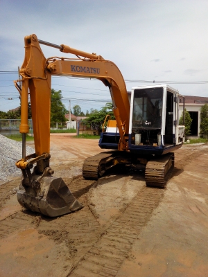 ขายแบคโฮครับ PC60-5 ราคาถูกๆครับลดอีกครับ