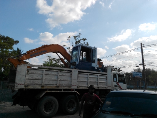 ขายแบคโฮครับ PC60-5 ราคาถูกๆครับลดอีกครับ