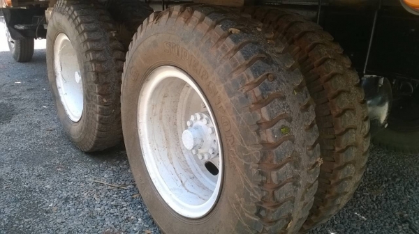 ขาย 10 ล้อหัวยาว 2 เพลาใหญ่จัมโบ้ เครื่อง EH700 สโลว์กลาง ยางเต็ม ทะเบียนเต็มพร้อมโอน สภาพสวยพร้อมใช้ครับ ขาย 10 ล้อหัวยาว 2 เพลาใหญ่จัมโบ้ เครื่อง EH700 สโลว์กลาง ยางเต็ม ทะเบียนเต็มพร้อมโอน สภาพสวยพร้อมใช้ครับ