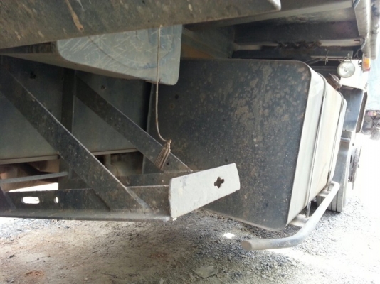 รถอีซูซุ 10 ล้อดั๊ม 270 แรงม้า. ปี 49 สนใจติดต่อ 081 - 6079515 รถอีซูซุ 10 ล้อดั๊ม 270 แรงม้า. ปี 49 สนใจติดต่อ 081 - 6079515