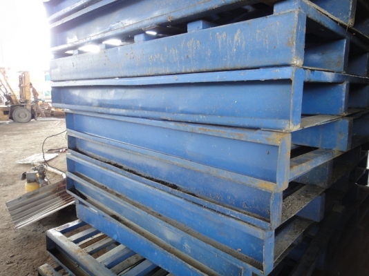 พาเหรดเหล็ก แข็งแรงโครต ๆ พาเหรดเหล็ก แข็งแรงโครต ๆ