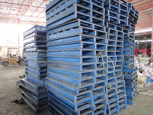 พาเหรดเหล็ก แข็งแรงโครต ๆ