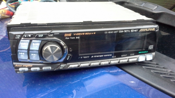 วิทยุ Alpine 1Din CDA-7877J รุ่น V-Drive 60Wx4