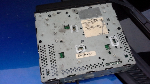 วิทยุ Alpine 1Din CDA-7877J รุ่น V-Drive 60Wx4 วิทยุ Alpine 1Din CDA-7877J รุ่น V-Drive 60Wx4