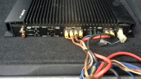 แอมป์ Alpine Bridgeable Power Amp แบบ 2 Ch, Made in Japan