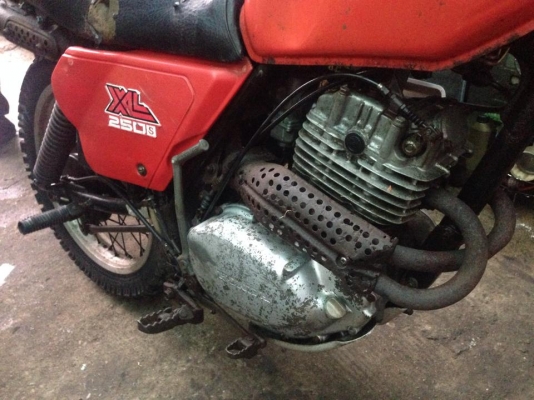 XL250s รถเก่าญี่ปุ่น สีเดิม XL250s รถเก่าญี่ปุ่น สีเดิม