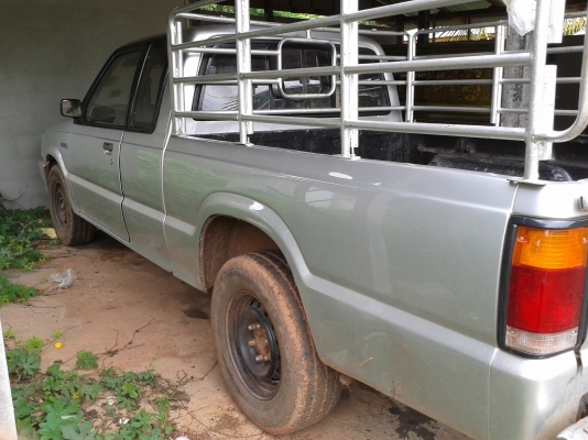 ขายด่วน รถ mazda b2500  สภาพรถสวย  เครื่องดี ยางใหม่  แอร์เย็น