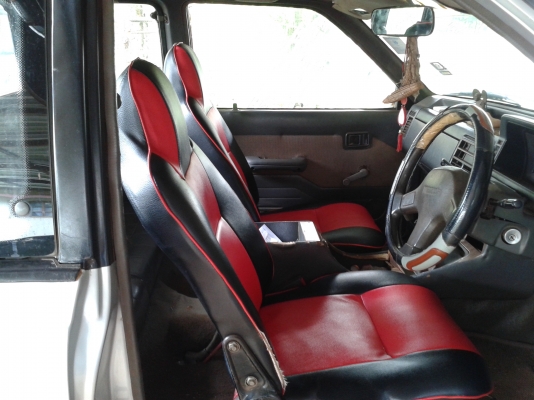 ขายด่วน รถ mazda b2500  สภาพรถสวย  เครื่องดี ยางใหม่  แอร์เย็น