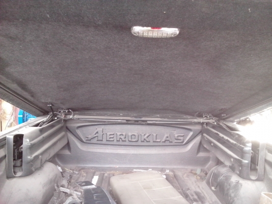 ขายฝาคลอบไฟเบอร์ไฟฟ้า พร้อมแม็กไลเนอร์ในกะบะ ใส่เซฟโรเลต โคโลราโด้