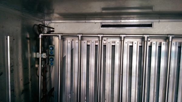 ตู้เย็นพร้อมเครื่องทำความเย็น ขนาดเล็ก ยาว 3 เมตร กว้าง 167