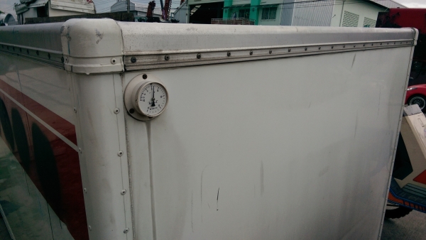 ตู้เย็นพร้อมเครื่องทำความเย็น ขนาดเล็ก ยาว 3 เมตร กว้าง 167