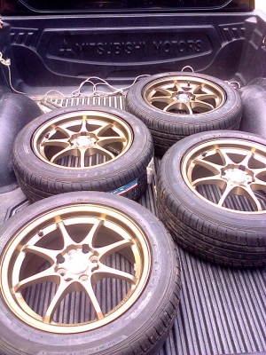 แม็กซ์ใหม่ยางใหม่ขอบ15 4รูซิ่งๆชุดละ17000บาท