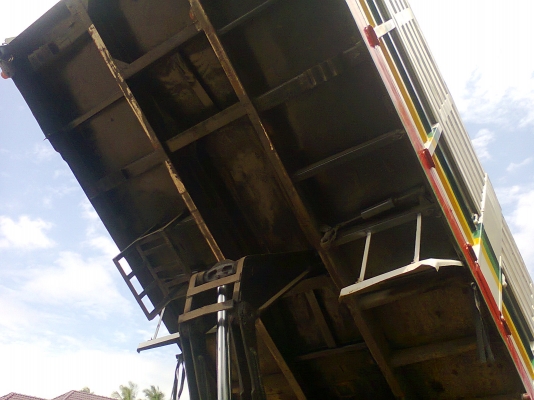 HINO 227 วางเครื่อง 2 K 260 แรงม้า ดัมพ์ มีระบบลากจูง