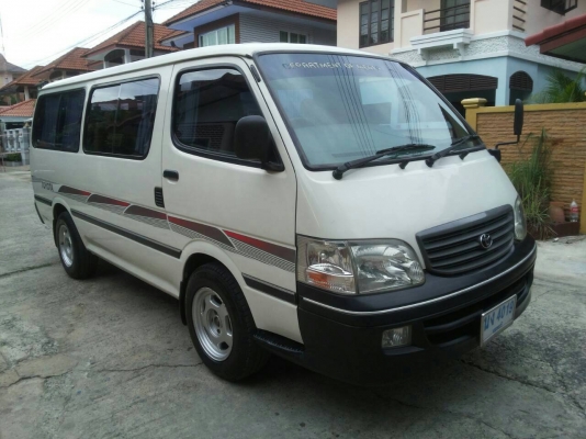 ขายรถตู้ Hiace ปี 2003 เครื่อง 3.0 ดีเซล แอร์ราว เบาะวีไอพี วิ่งน้อย